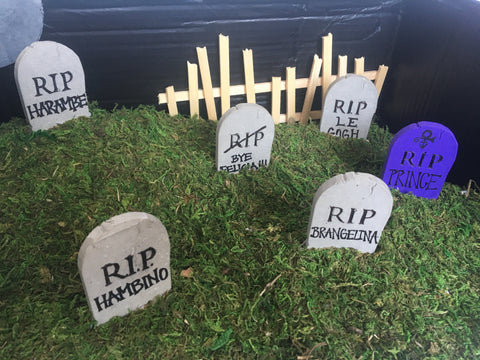 DIY Miniature Graveyard Scene ... For hamsters!