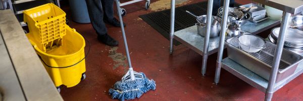 Essential Commercial Cleaning Tools and Supplies