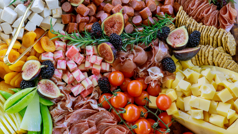 How to Arrange a Charcuterie Board
