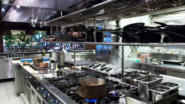 Essential Restaurant Equipment Checklist for 2024