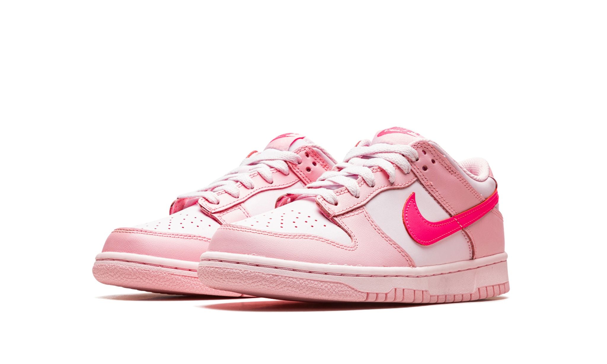 nike dunk pink swoosh