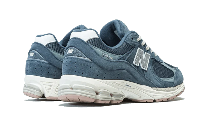 New Balance x Balenciaga Triple S  Một sự kết hợp tuyệt đỉnh