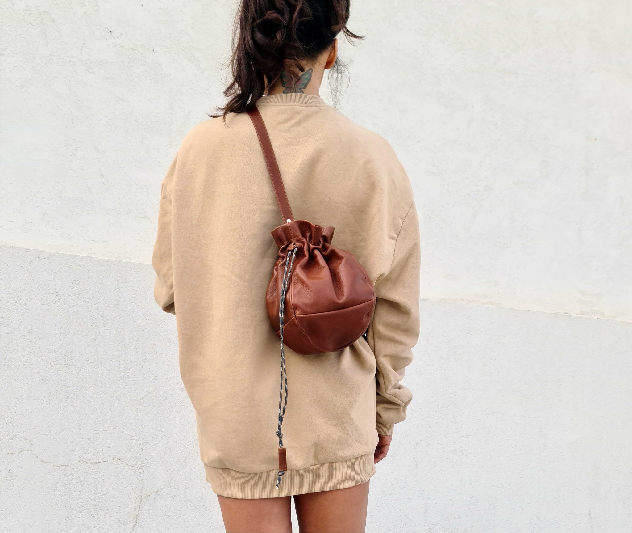 Joaquina Leather Bucket Bag