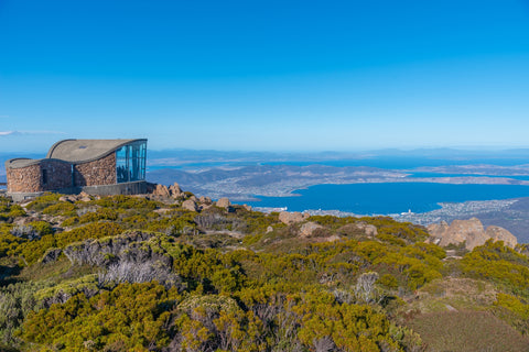 Hike to reach the overlooking view of Hobart from Pinnacle Observation Shelter & Boardwalk at Mount Wellington.