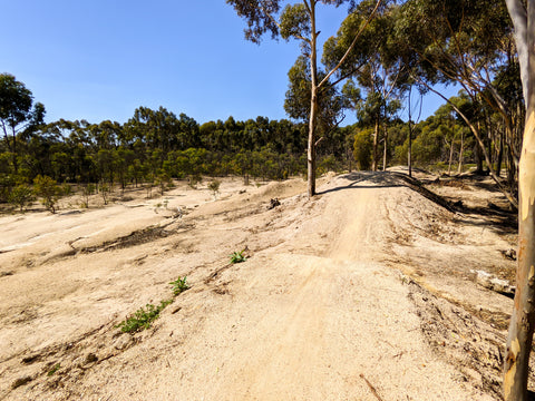 Blue sky on a greeny surroundings, perfect season for biking in Kurrajong area & You Yangs mountain bike park. 