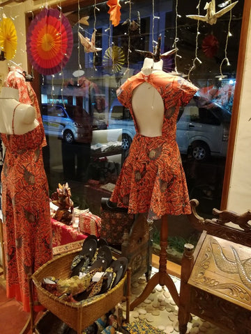 Capsule wardrobe, Singapore fabric shopping & ikats