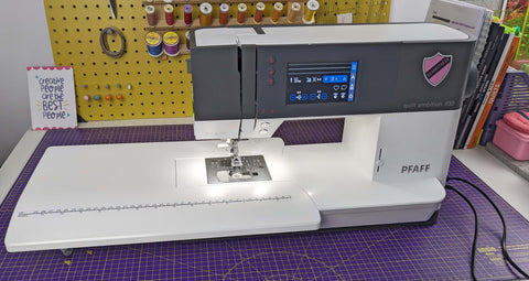 Extendable table sewing machine