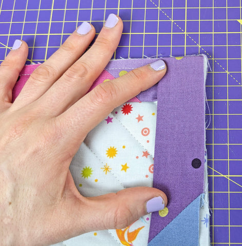 Finish mitred corner tutorial for a quilt