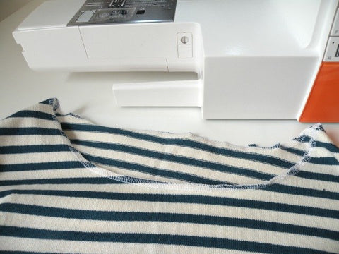 How-to-copycat-tutorial-Breton-Top-Sewing-Making-your-own-clothes-Coco-Wawa-Crafts-sewing-step-7-1