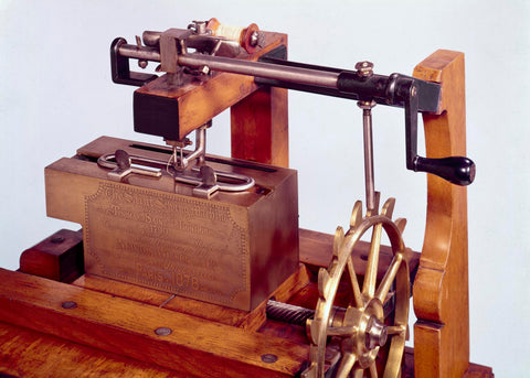 Newton's sewing machine based on Saint's model