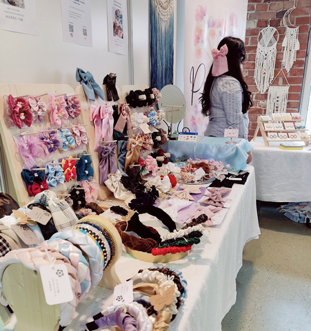 Market stall of Hair accessories in Crafting marker in Finland