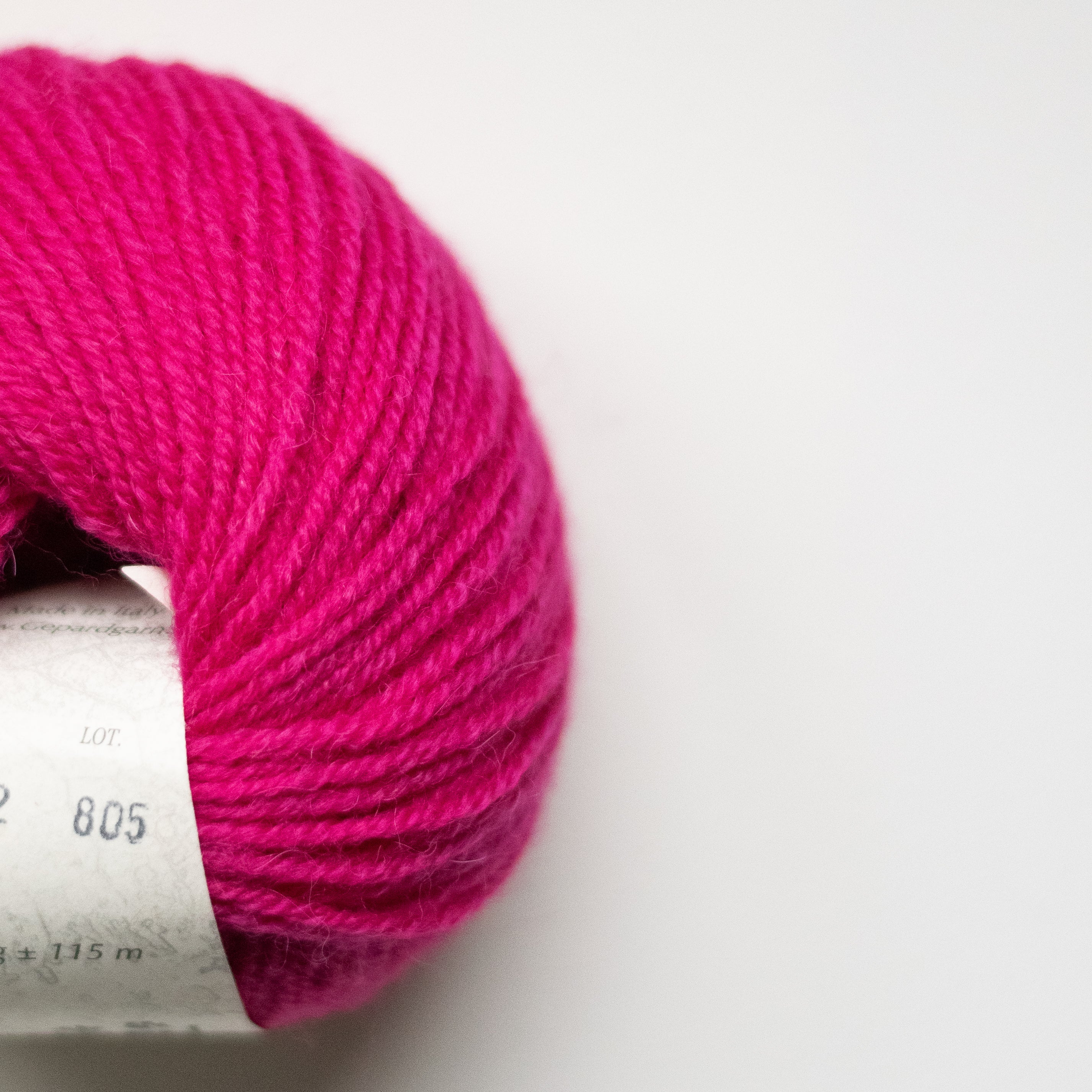 Se Pura Lana: Pink (432) hos Wool Collective