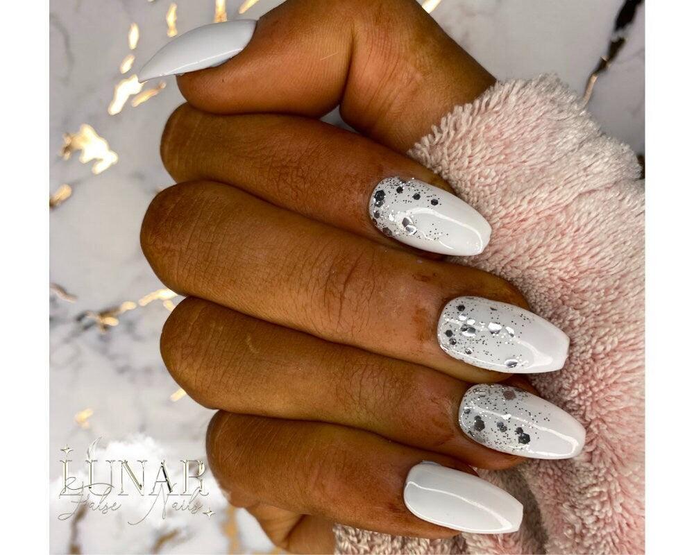 White Glitter Ombre False Nails – Lunar False Nails