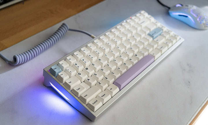 Tastatur mit RGB-Hintergrundbeleuchtung
