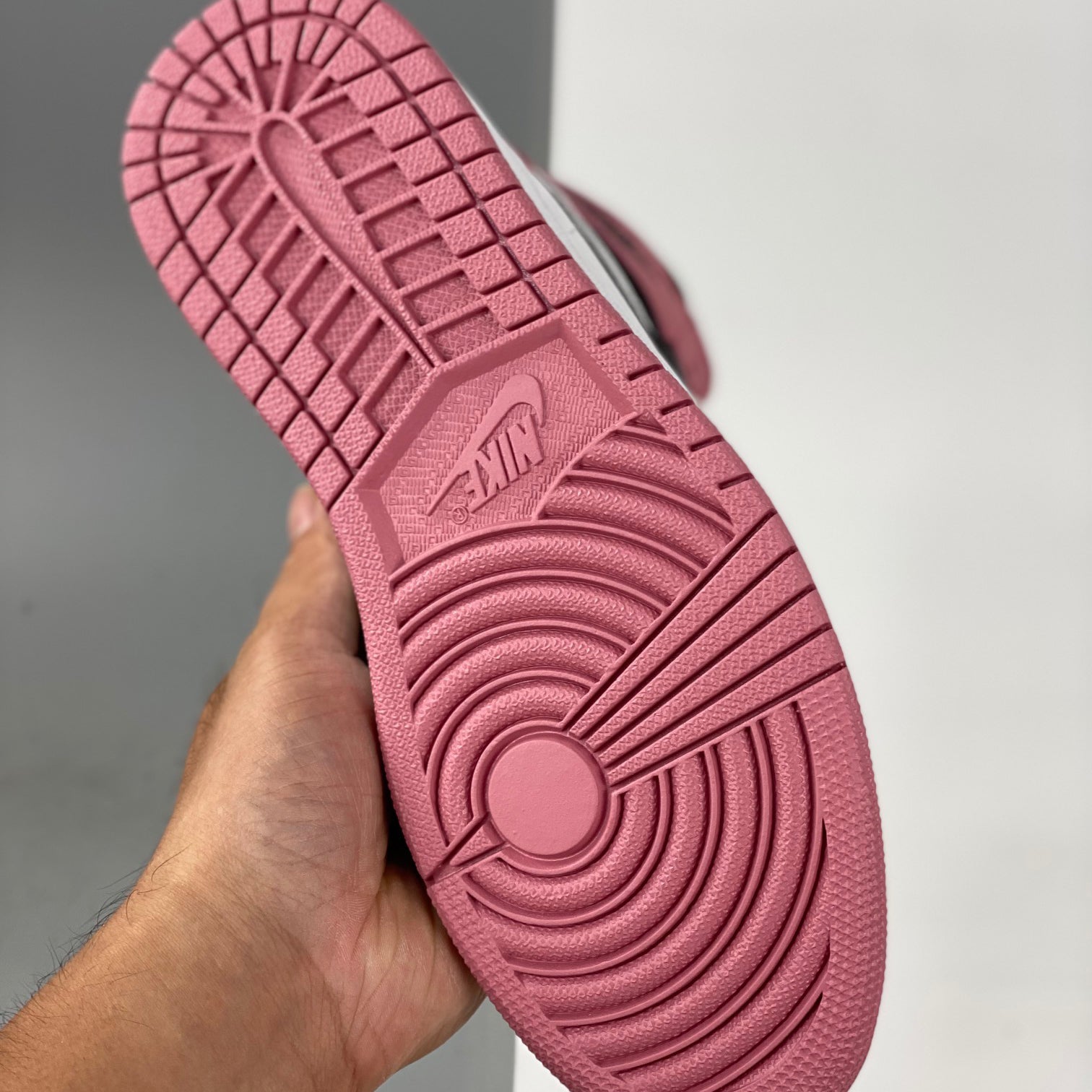 Nike Air Jordan 1 Rust Pink Sneakers Shoes