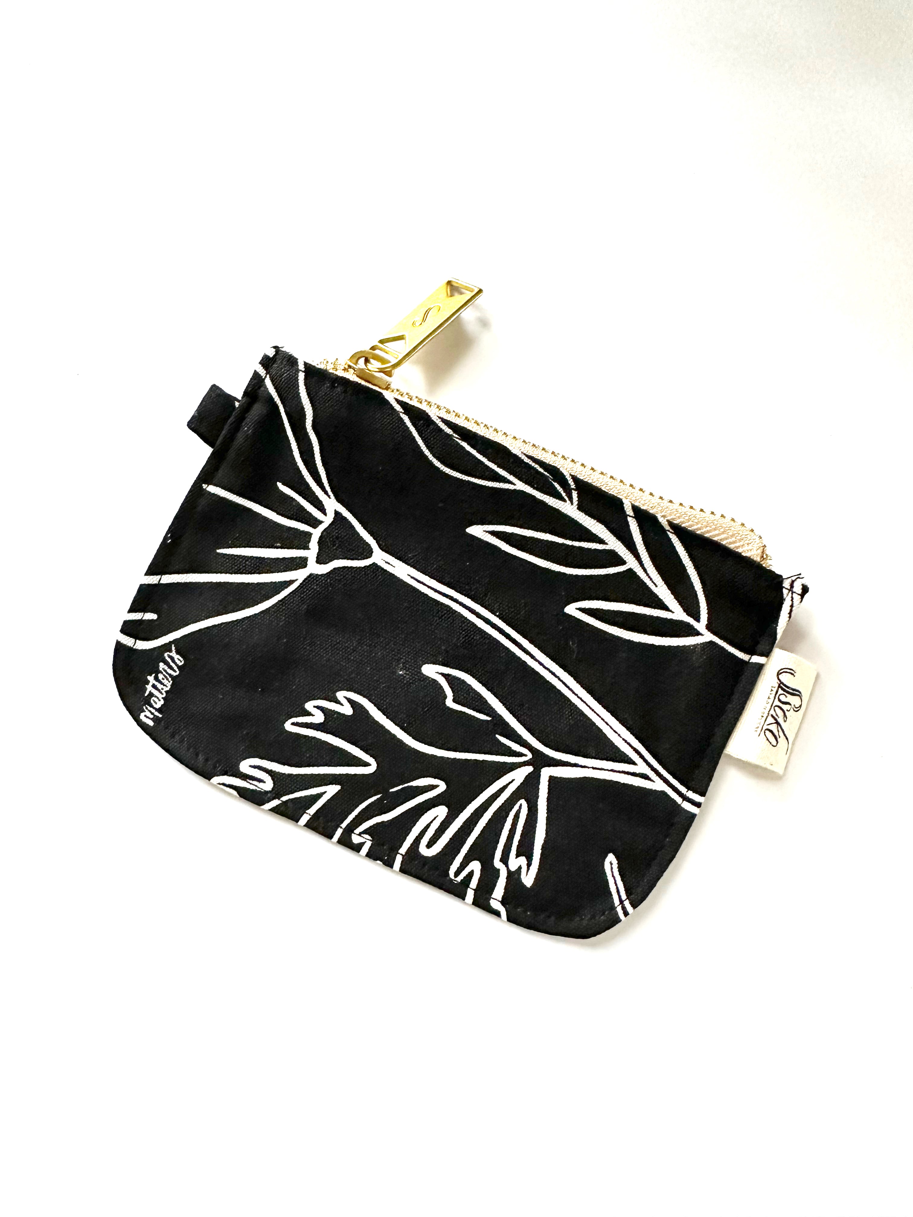 Image of Sseko Coin Pouch In Black Hide & Seek Canvas