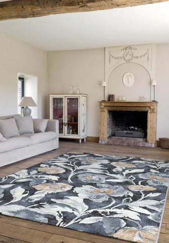 Floral rug design for traditional décor 