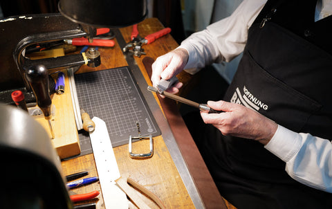 Der XADR Messerschärfer bekommt auch Teppichmesser wieder scharf.