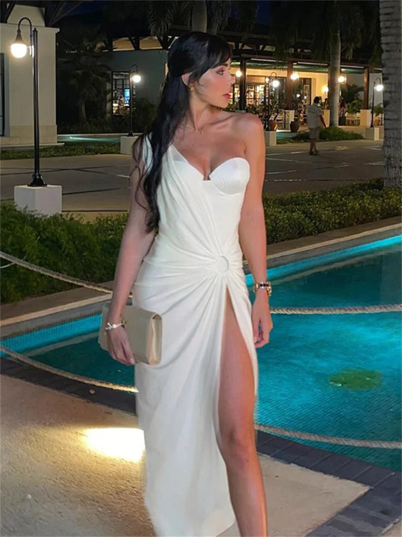 Elegant White One-Shoulder Slit Beach Dress for Women - Image 7