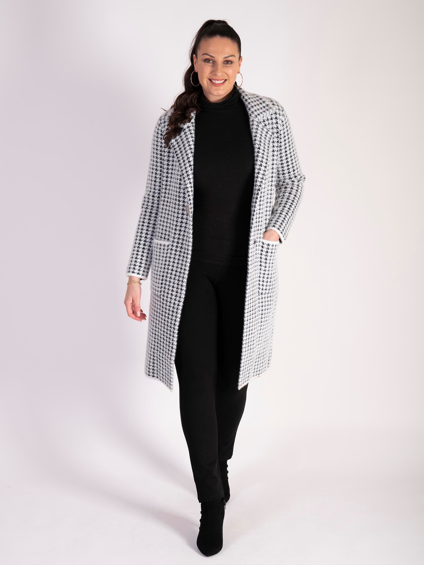 White/Black Houndstooth Knitted Coat