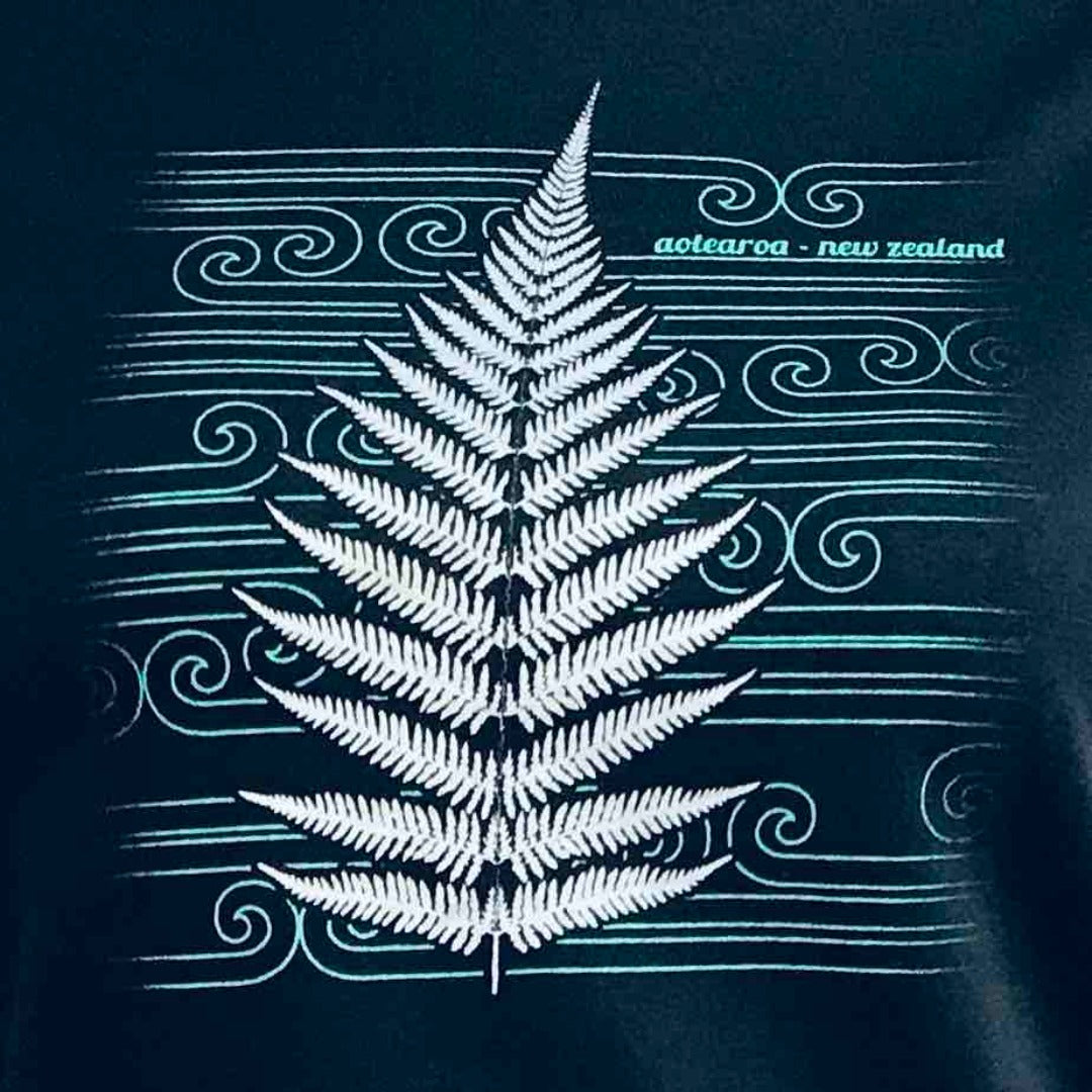 Wild Kiwi Silver Fern with Koru Design Women's T-Shirt – Silverfernz