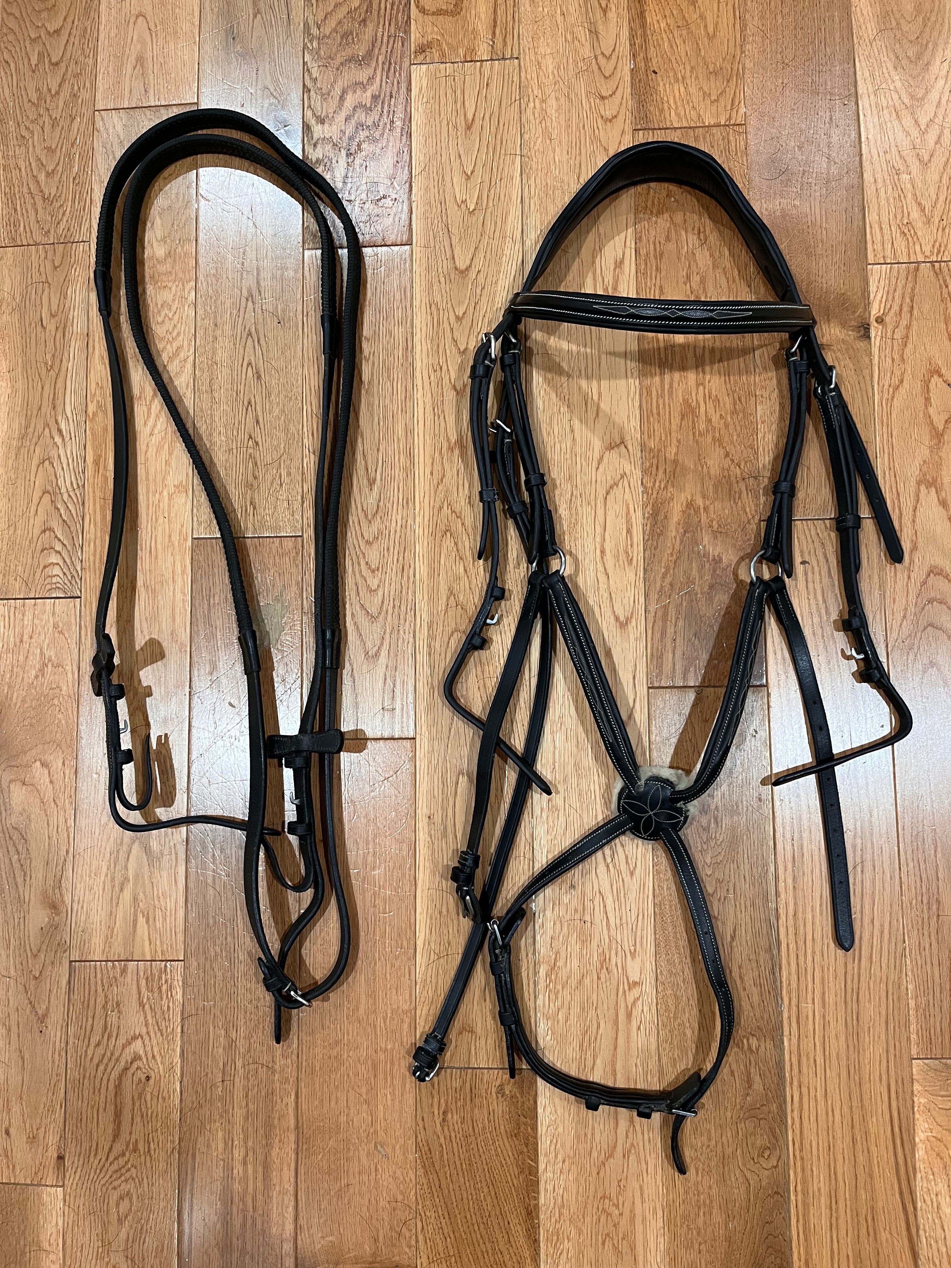 ExionPro Royal Fancy Stitched Figure 8 Bridle w Rubber Reins Black Size Horse