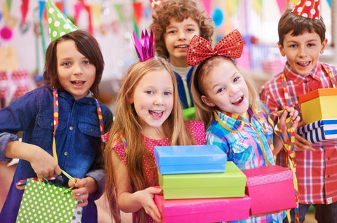 Unvergessliche Geschenke Für Den Kindergeburtstag: Kreative Und Praktische Ideen