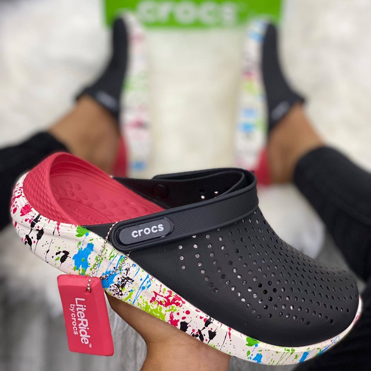 Crocs LiteRide - Rojo Suela Diseño - Mujer – veinte doce