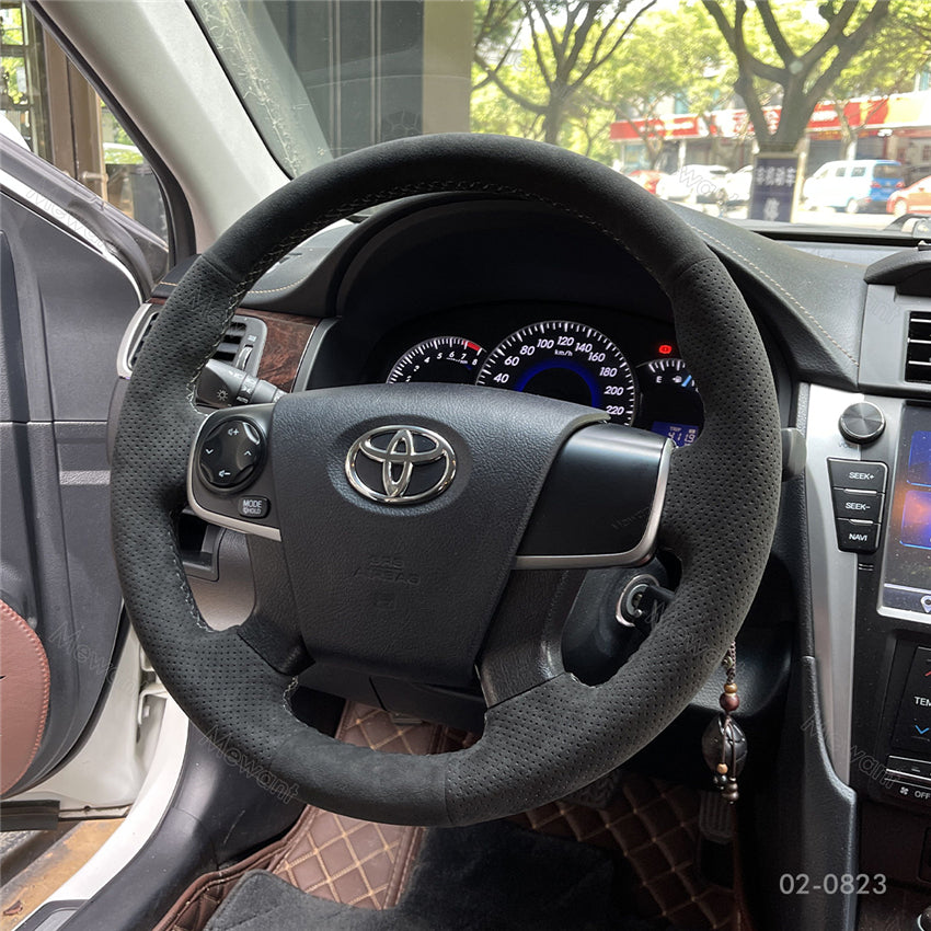 Passen Sie Ihr eigenes Kit mit der MEWANT-Lenkradabdeckung für Toyota an