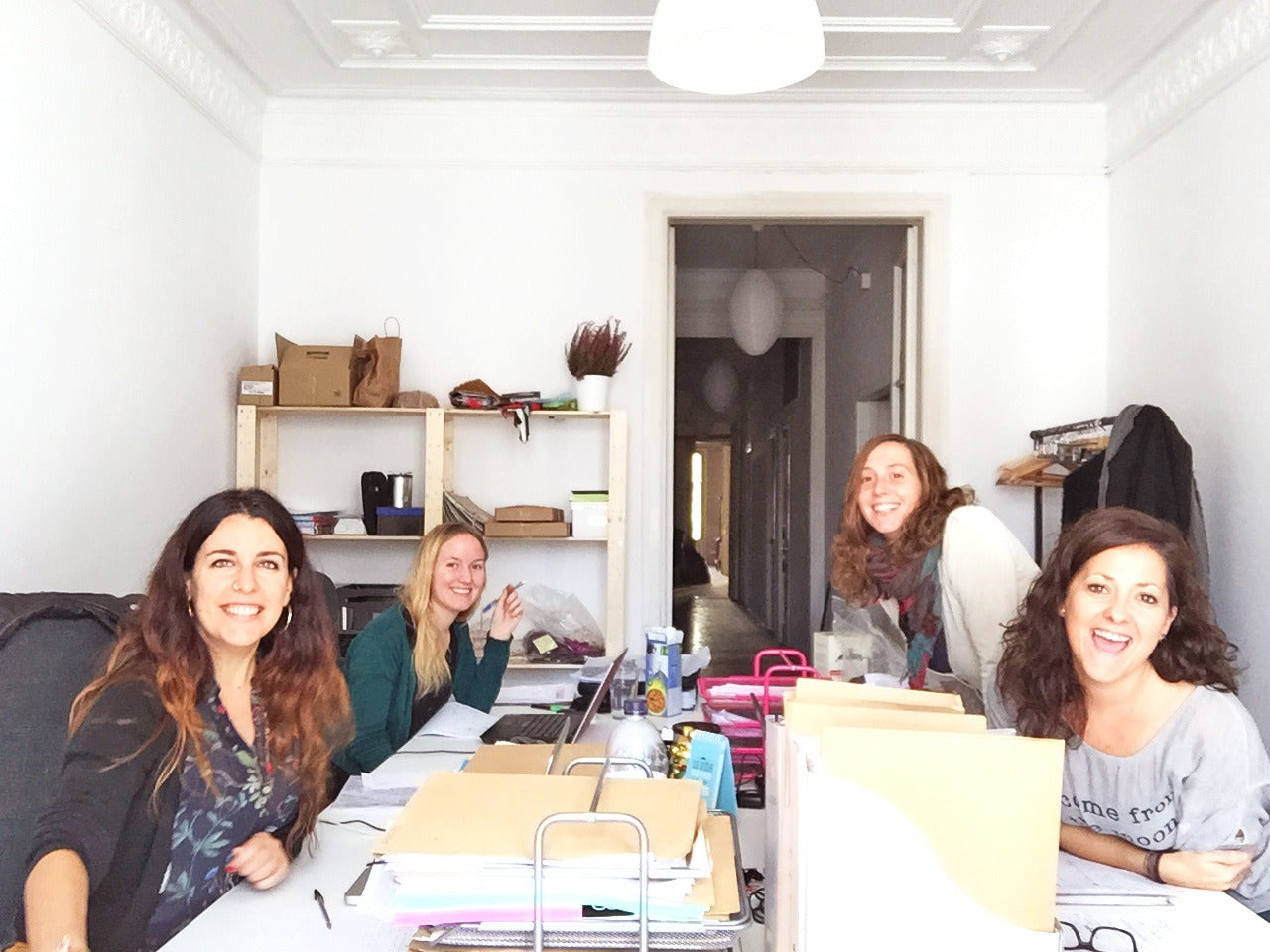 Showroom-Mimetik-Bcn-Team-working