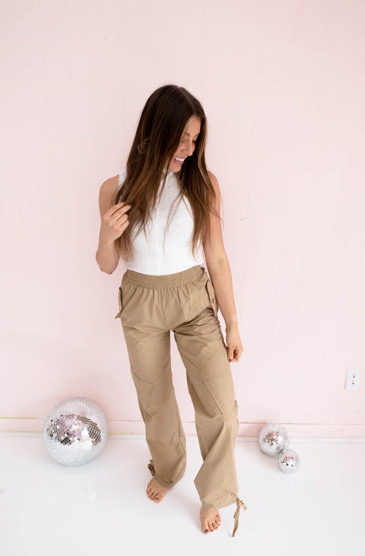 Crinkle Knit Cargo Pants