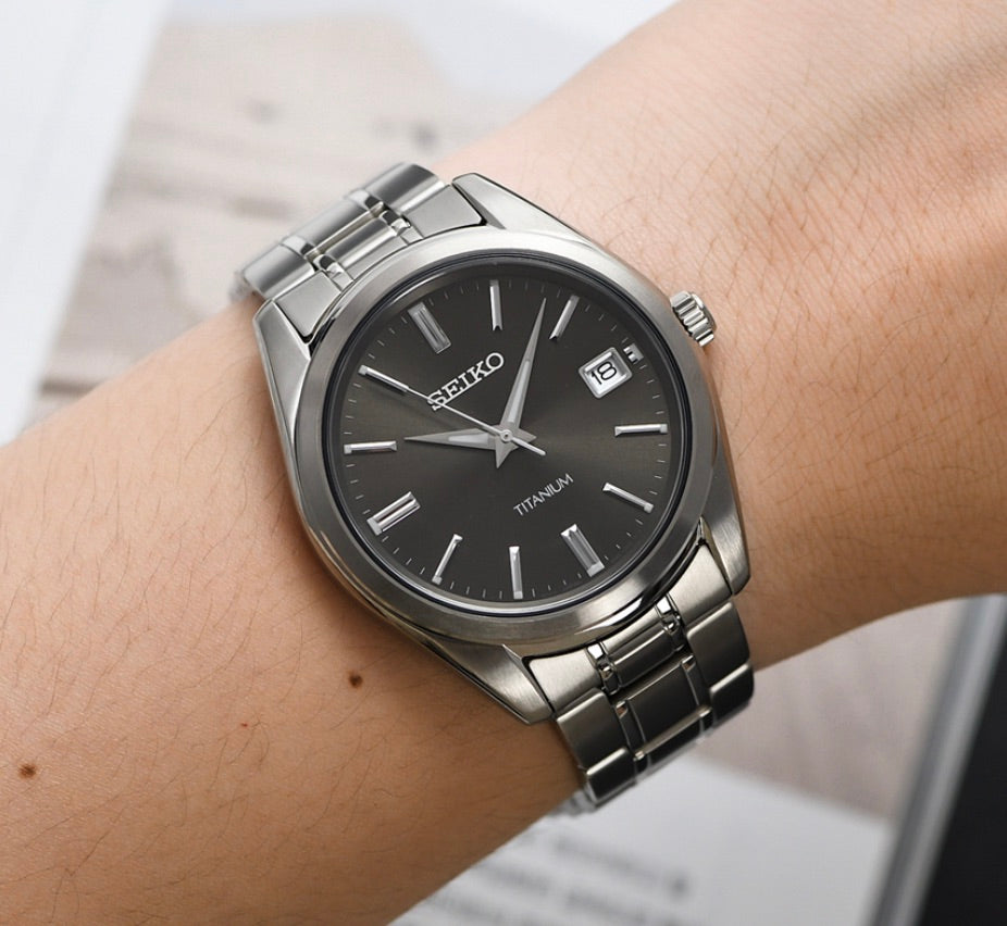 Seiko SUR375P1 Quartz Titanium Black Dial Men's Watch – mzwatcheslk