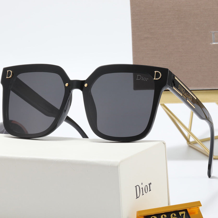 Christian Dior Fashion men and women driving sunglasses tourism 