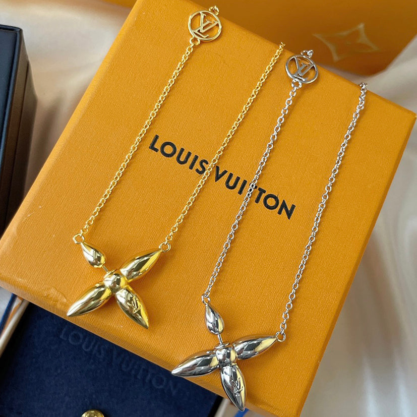 LV Louis Vuitton New Pea Cross Necklace