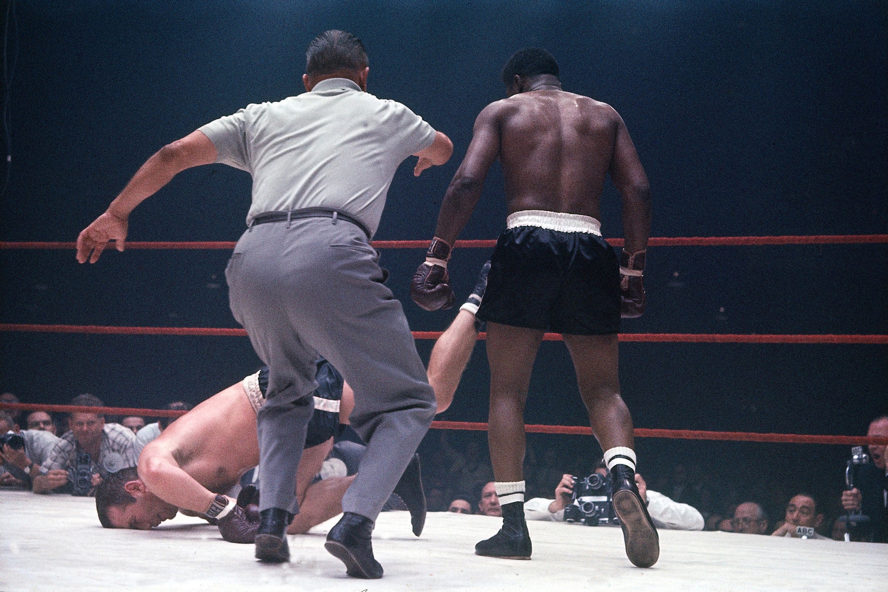 Floyd Patterson Knocks Out Ingemar Johansson | Neil Leifer Photography