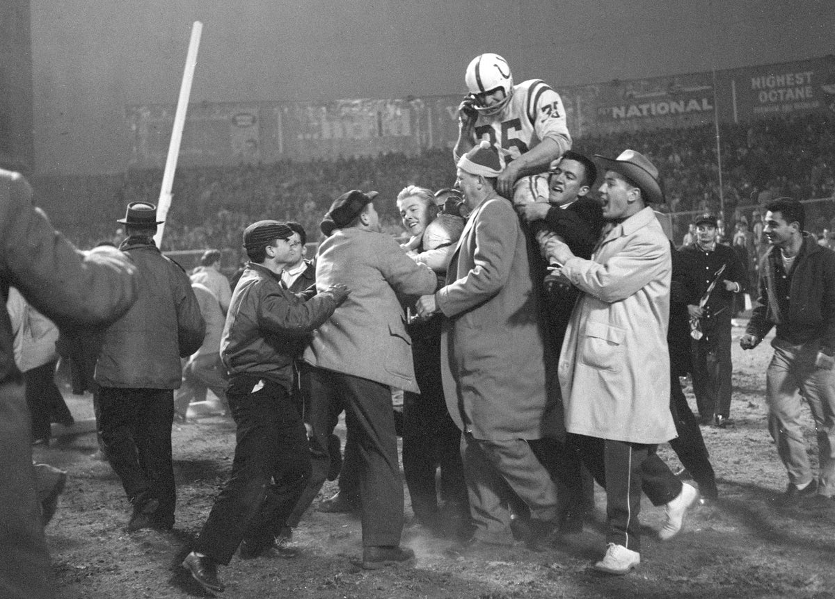 NY Giants Football Team | Neil Leifer Photography