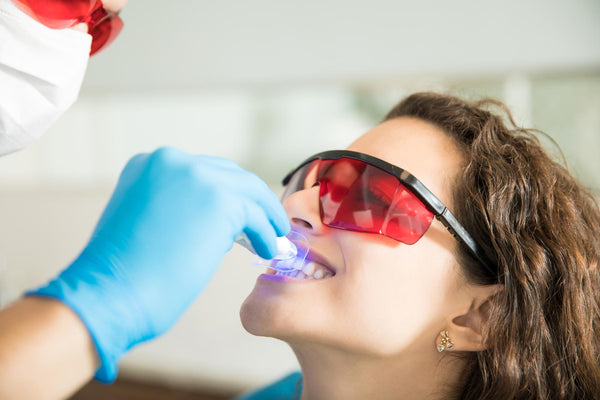 Blanchiment professionnel des dents