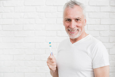 Protéger les dents contre le citron