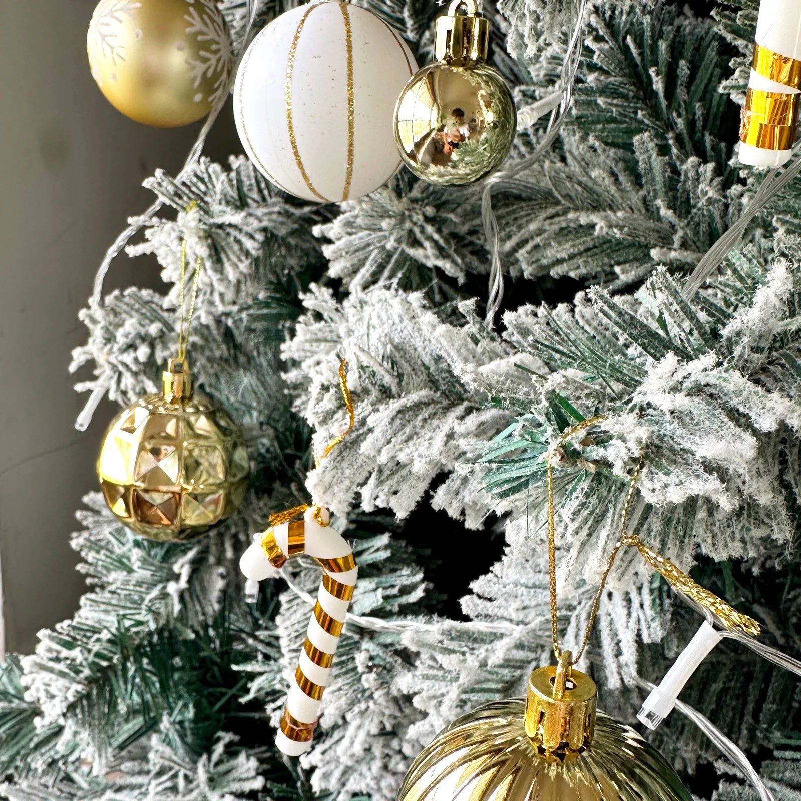 Large Golden Red Christmas Baubles for Festive Decor - Image 30