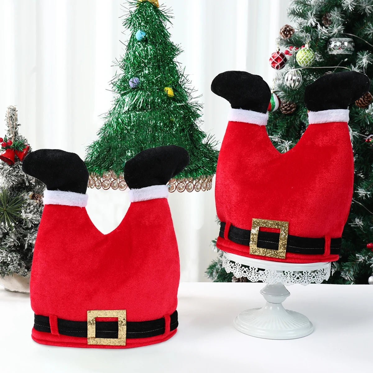 Festive Red Christmas Hats for Joyful Celebrations - Image 6