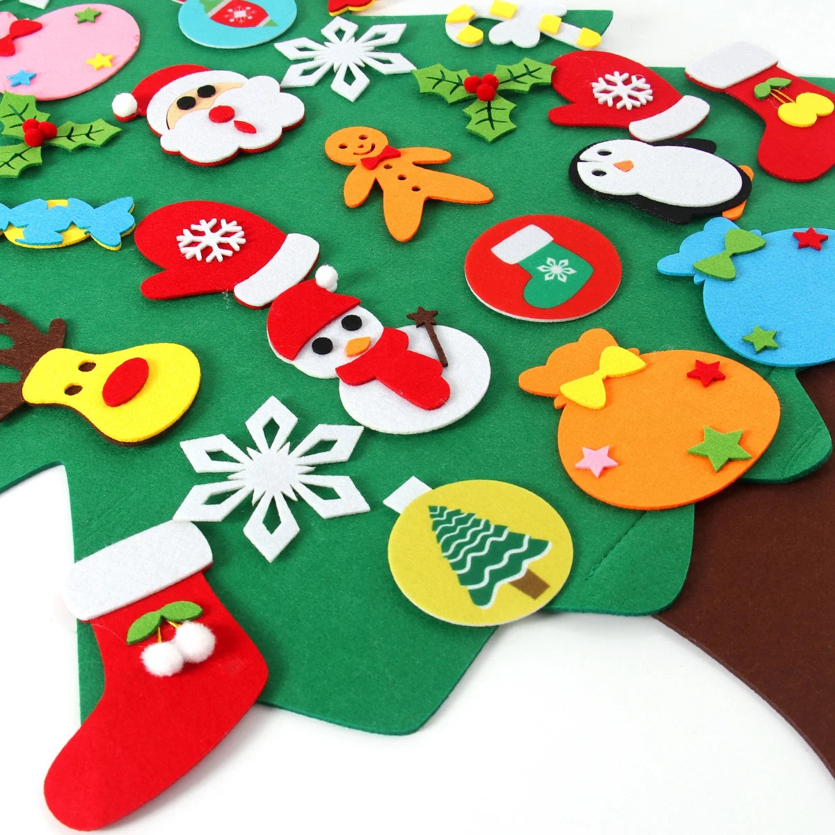DIY Felt Christmas Tree with Lights - Festive Home Decor - Image 25