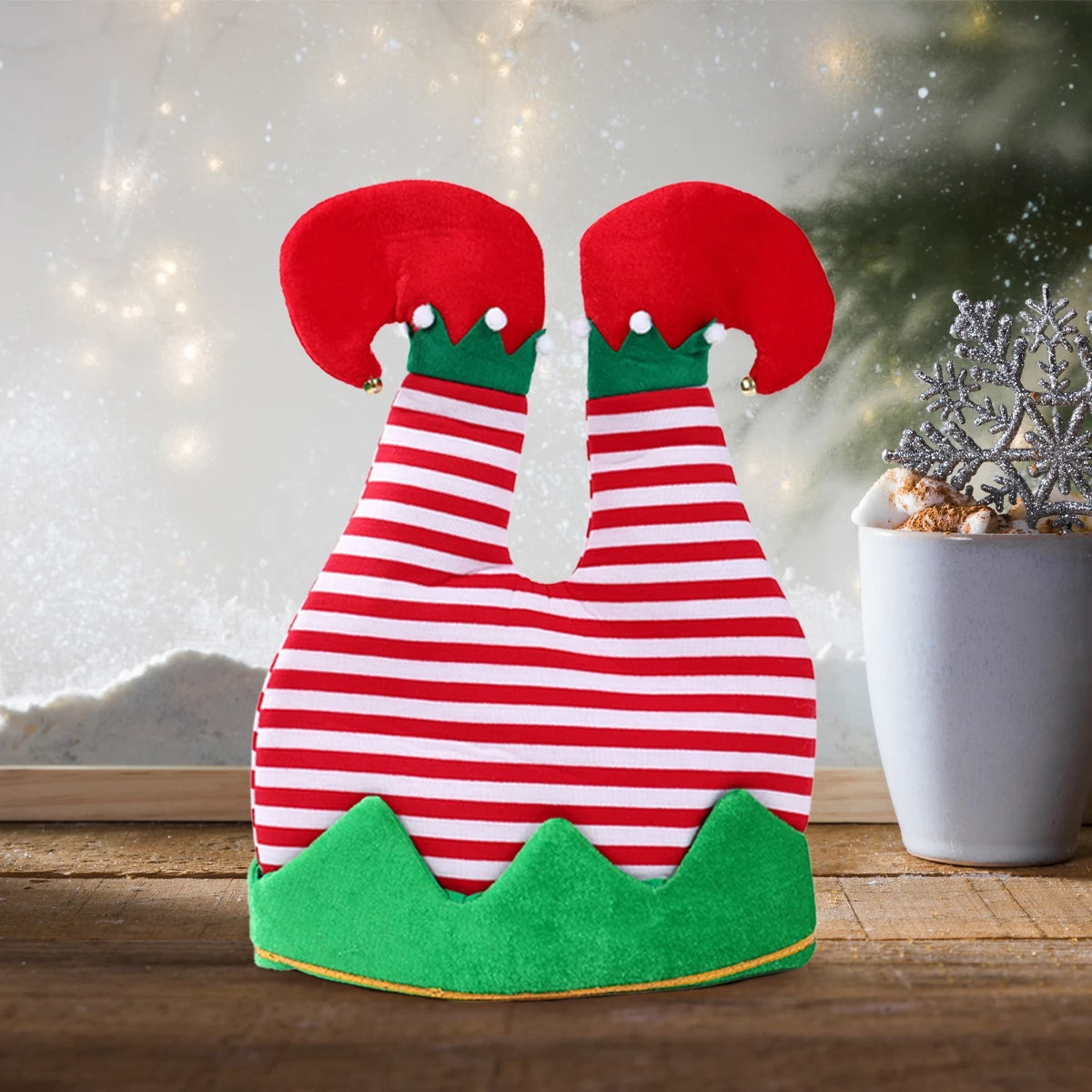 Festive Red Christmas Hats for Joyful Celebrations - Image 7