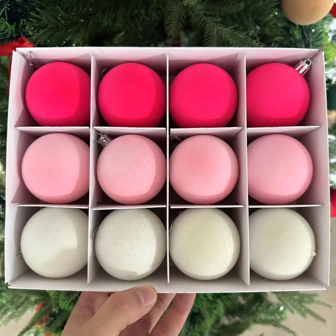 44PCS Red & White Christmas Hanging Ornaments - Image 15