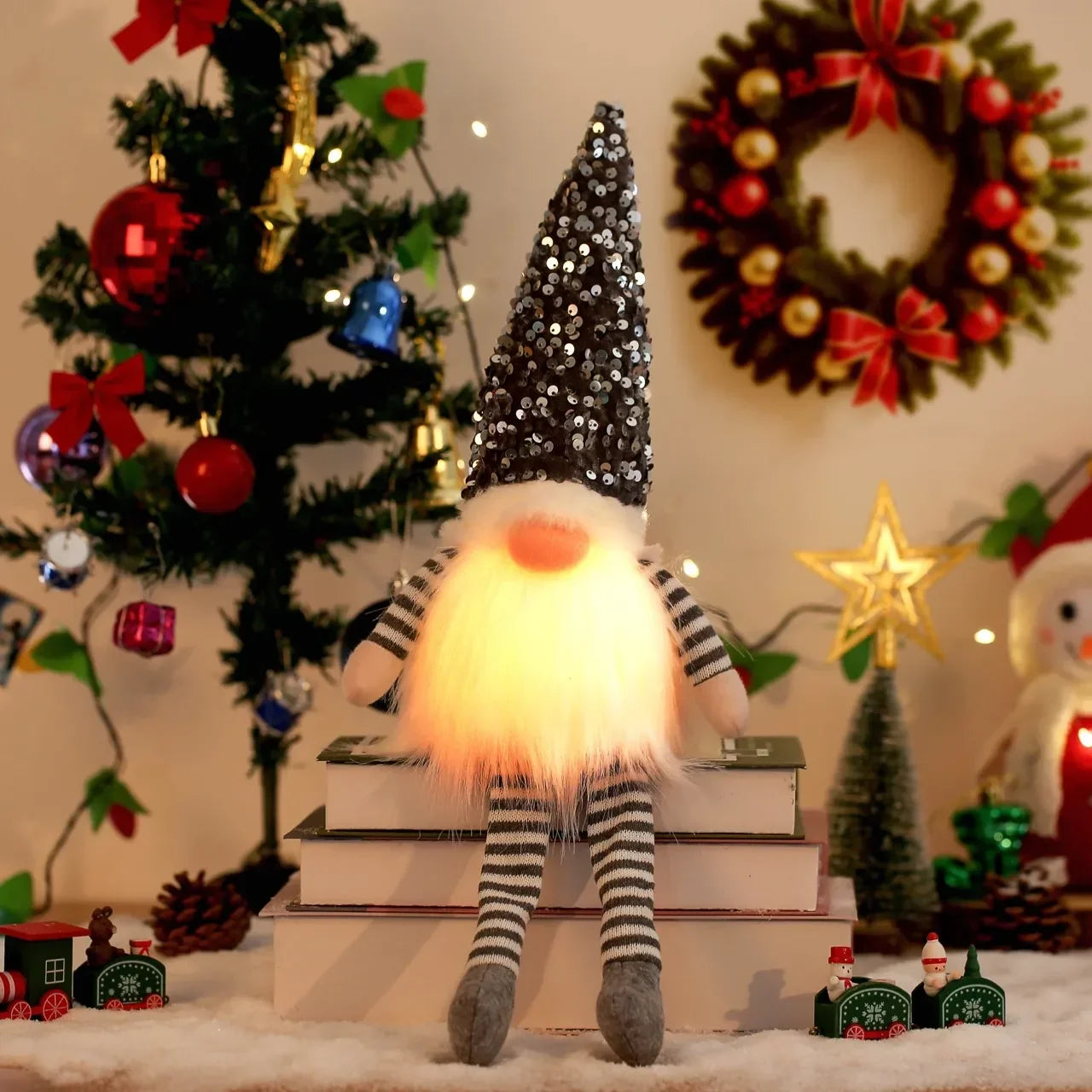 Light Up Gnome Christmas Decorations – Festive Table Ornaments - Image 30