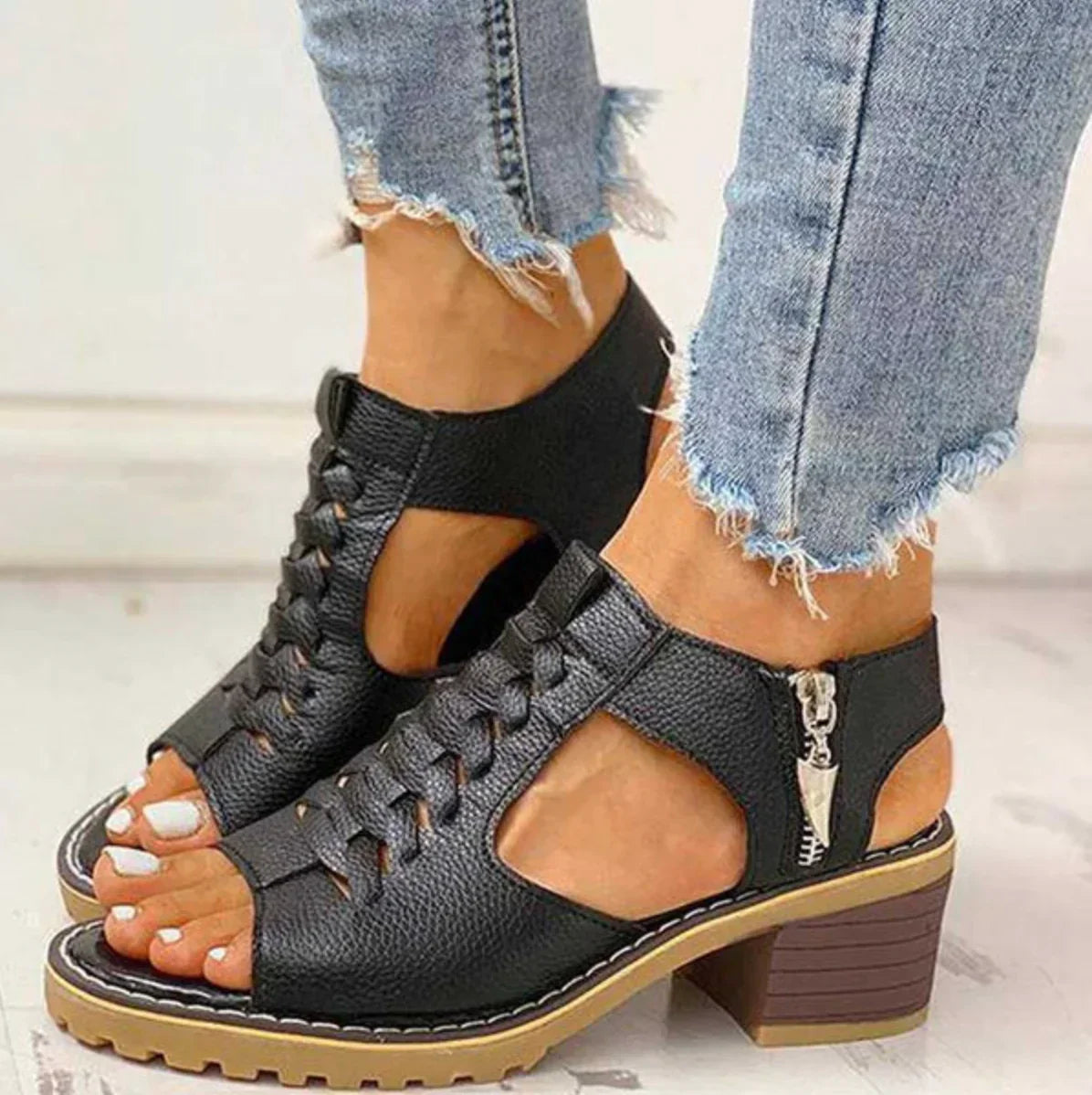 Product Image for Fudus | Reißverschluss Sandalen, Schwarz / 36