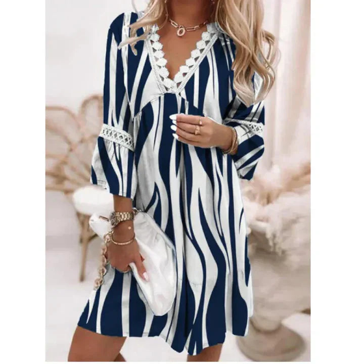 Product Image for Fudus | Luftiges Sommerkleid Mit Blumen, Weiß Blau 3 / 4XL