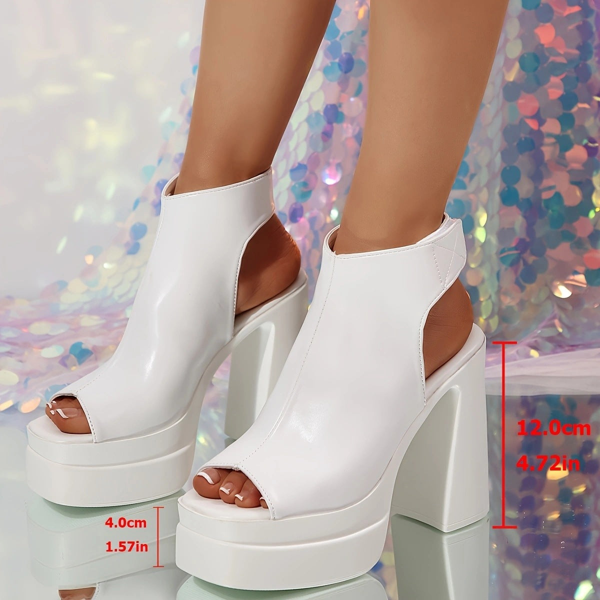 Product Image for Damen Plateausandaletten mit hochglänzendem Effekt und eleganter Absatzhöhe Fudus, Weiss / 39