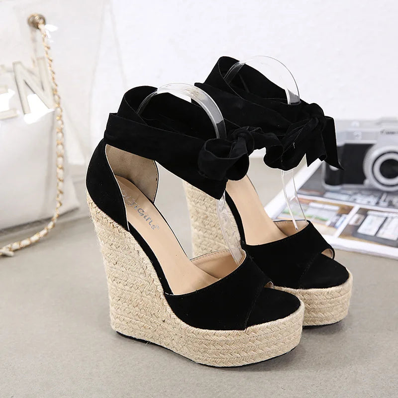 Product Image for Fudus | Schleifenstroh Keil Sandalen, 40