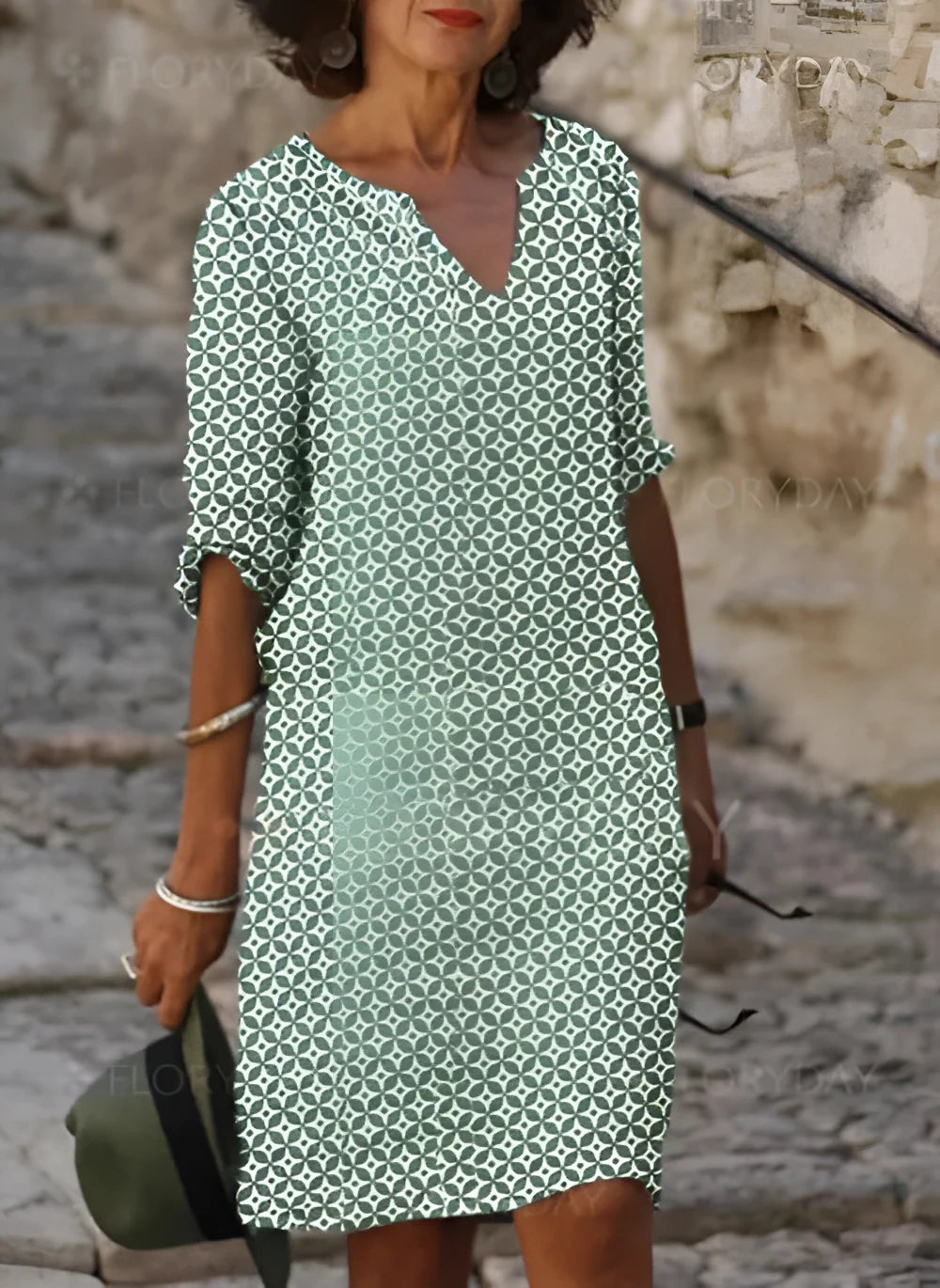Product Image for Fudus Sommerkleid mit V-Ausschnitt - Grün & Weiß, knielang, kurze Ärmel, Grün / S