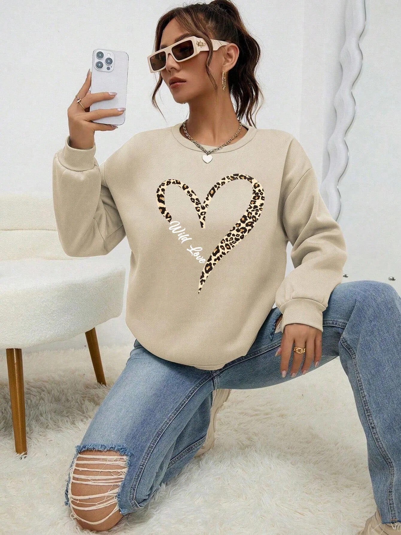 Product Image for Fudus | Sweatshirt mit gedrucktem Leoparden und wildem Herzen, Beige / S